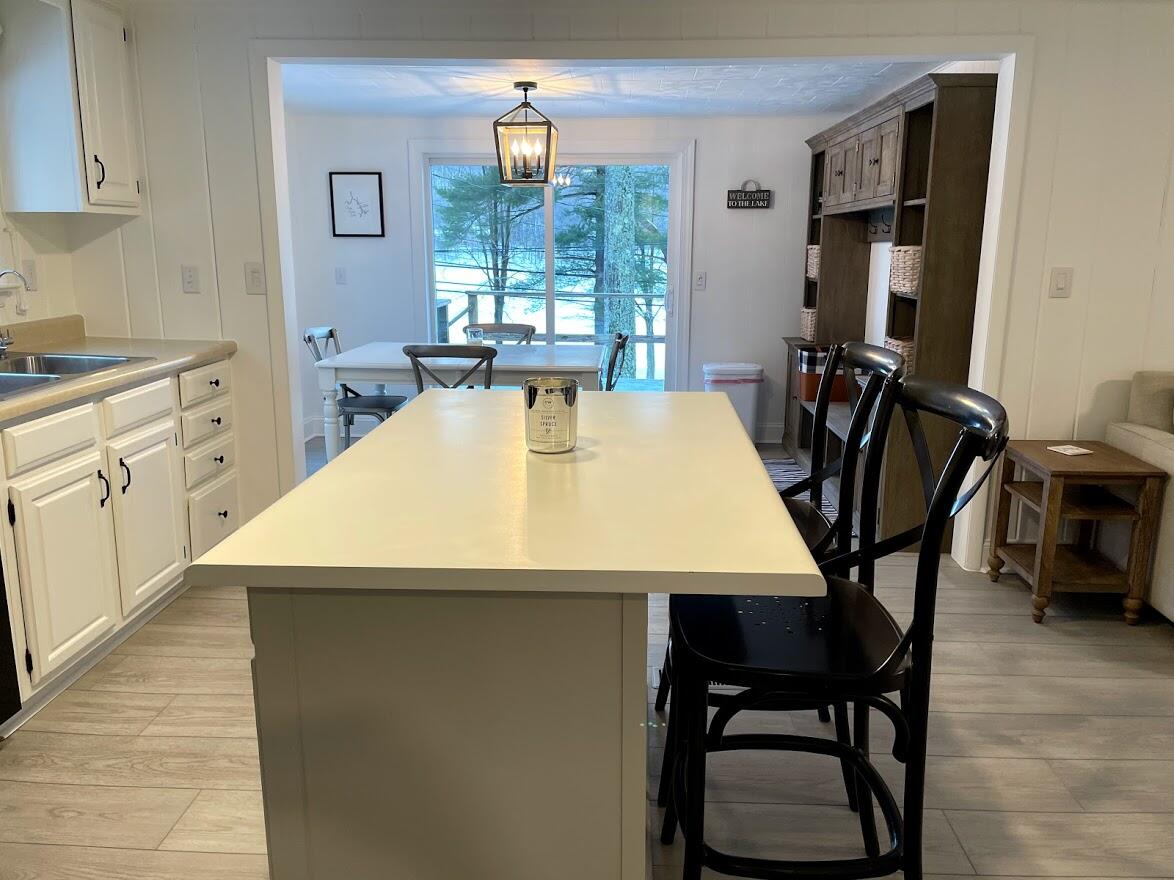 Kitchen bar 