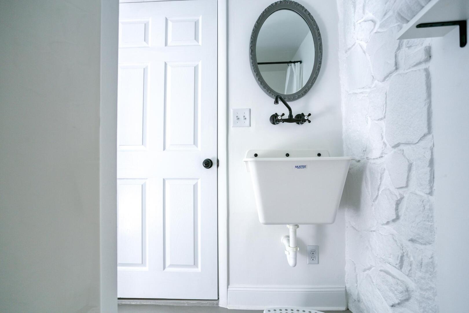 wash out sink entrance area. M