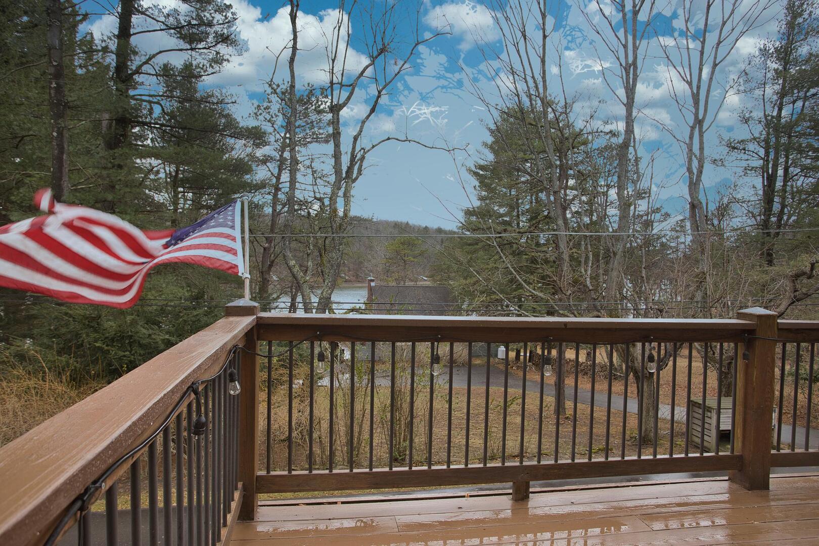 Front deck - lake views