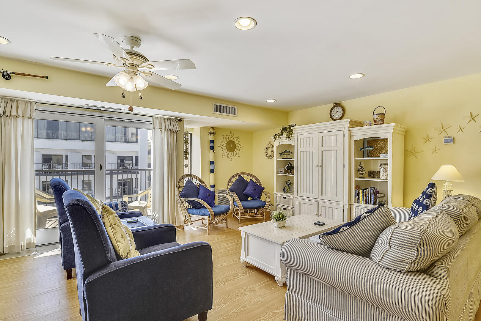 Floor Plan,Living Area,