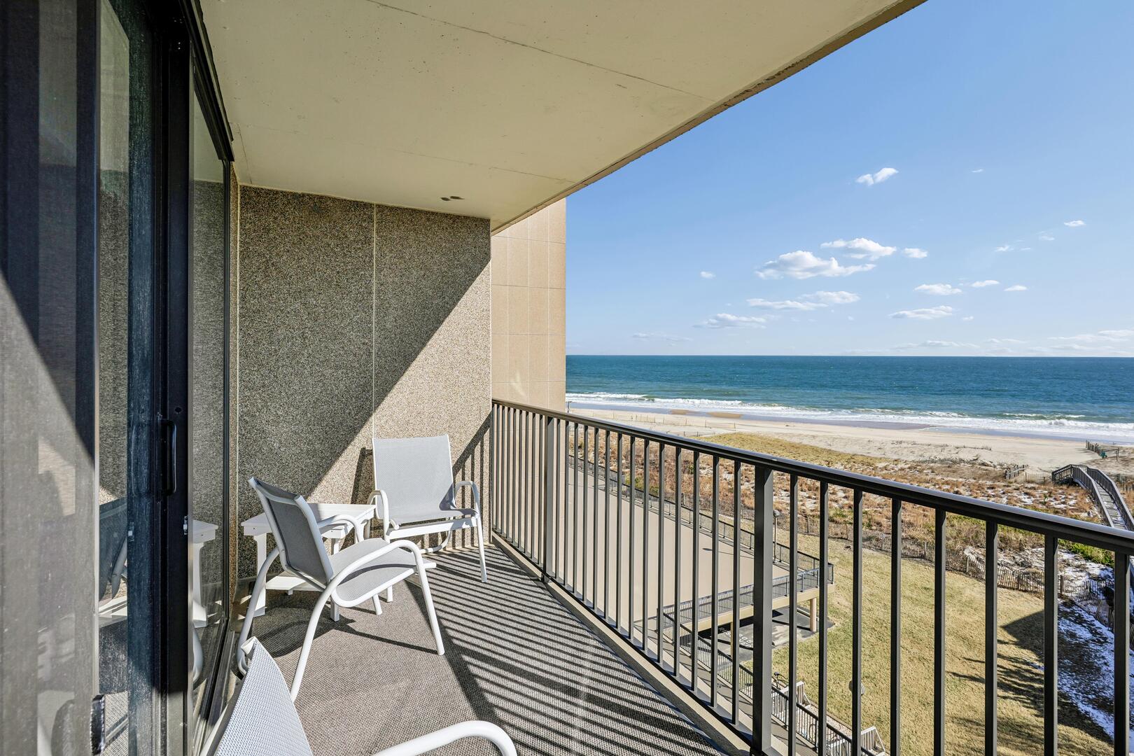 Group,Balcony,