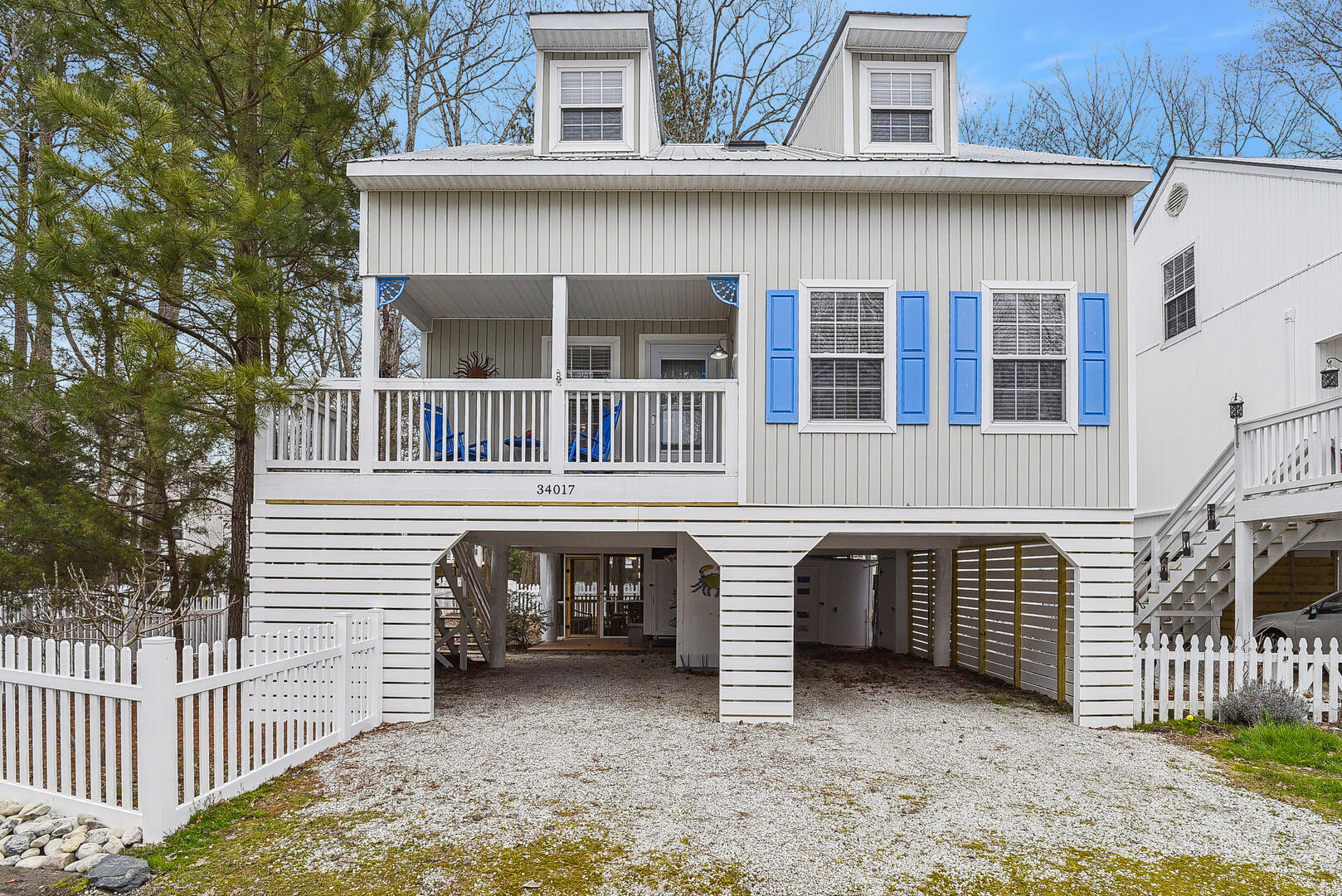 Exterior,Front Elevation,