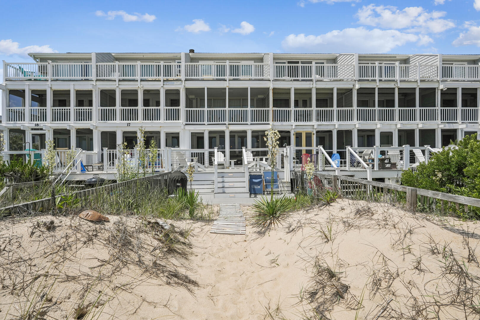 Exterior,Back Elevation,