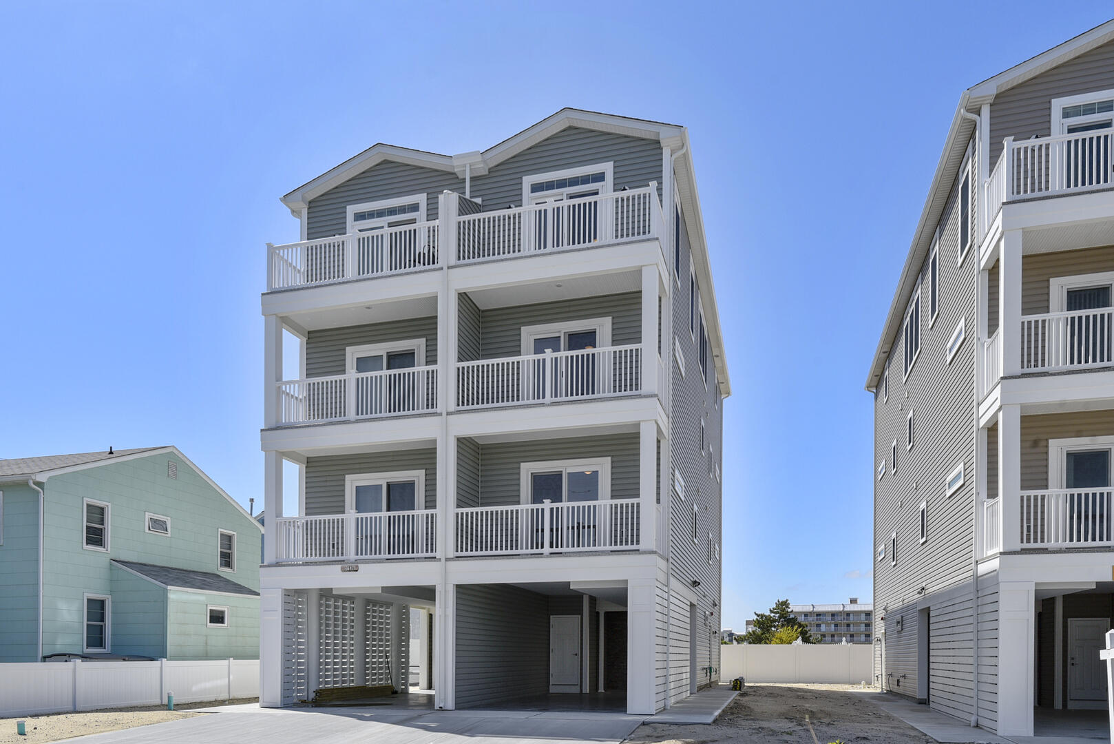Exterior,Front Elevation,