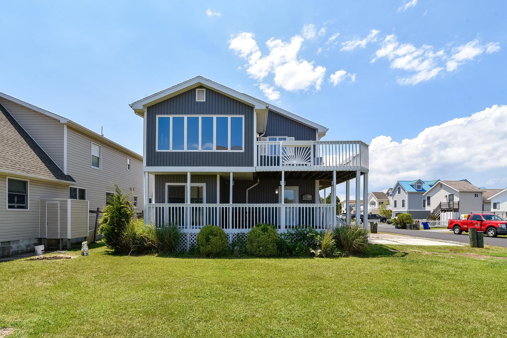 Group,Side Yard,