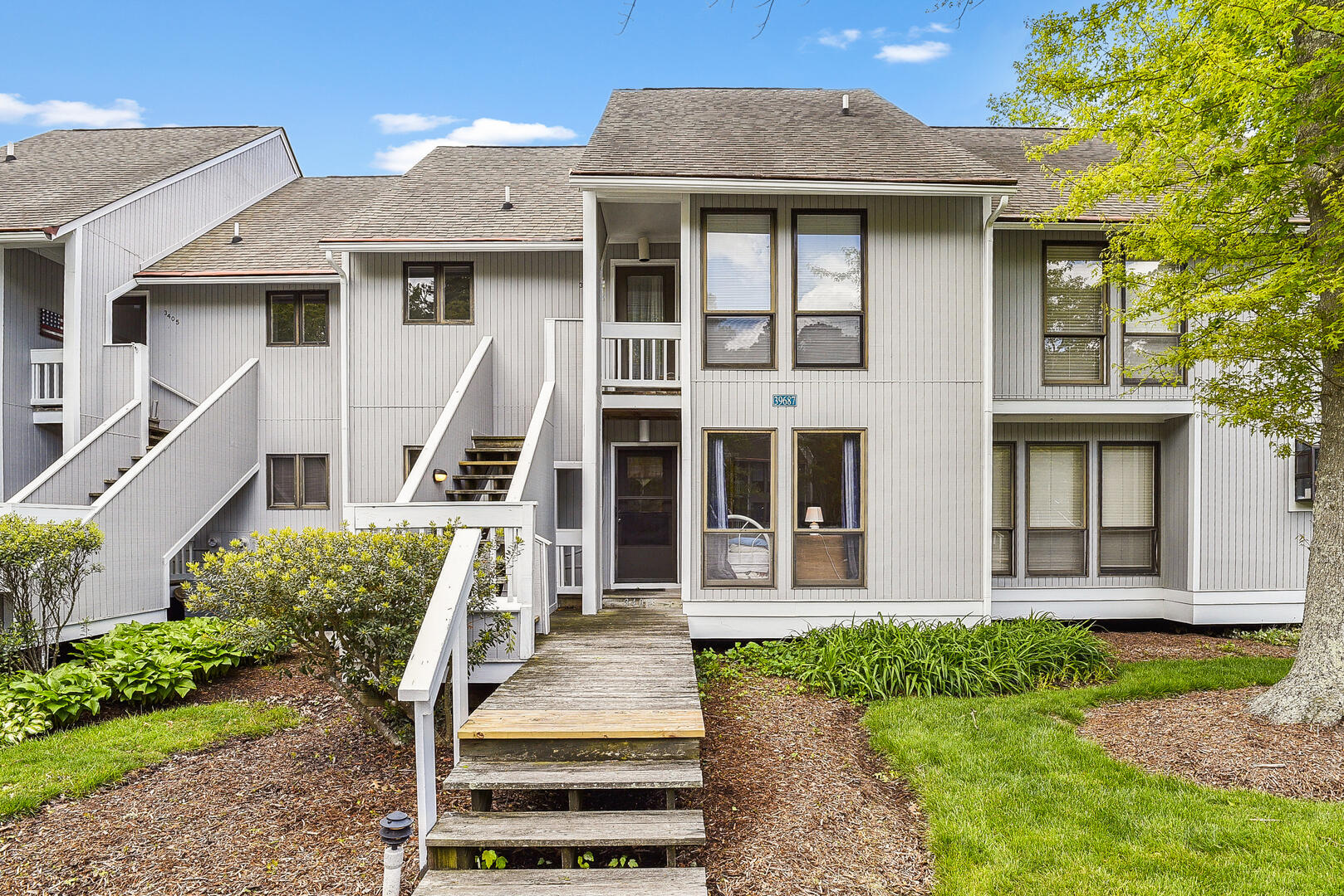 Exterior,Front Elevation,