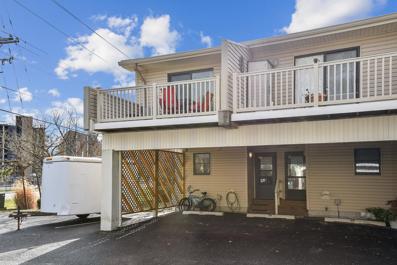 Exterior,Front Elevation,