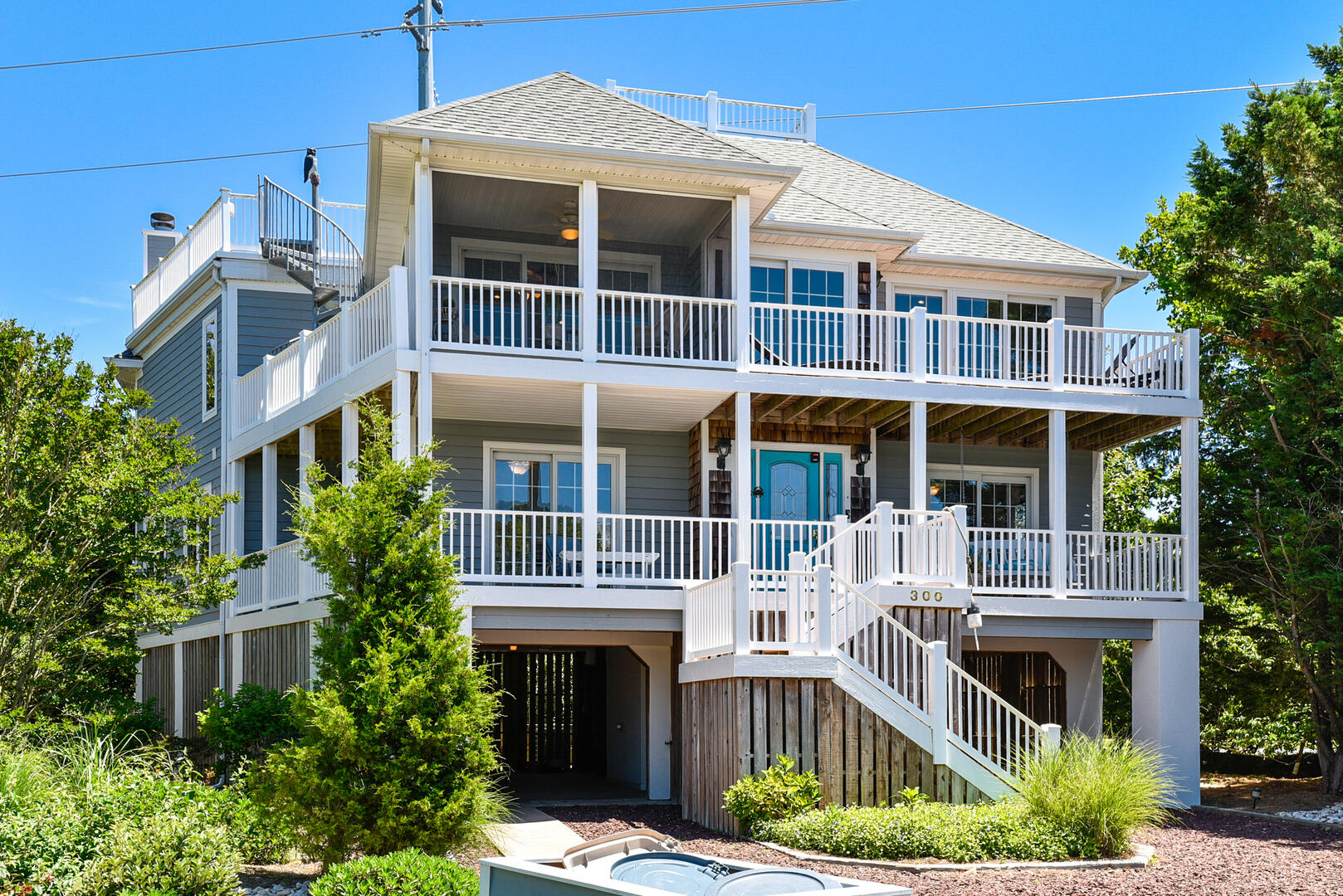 Exterior,Front Elevation,