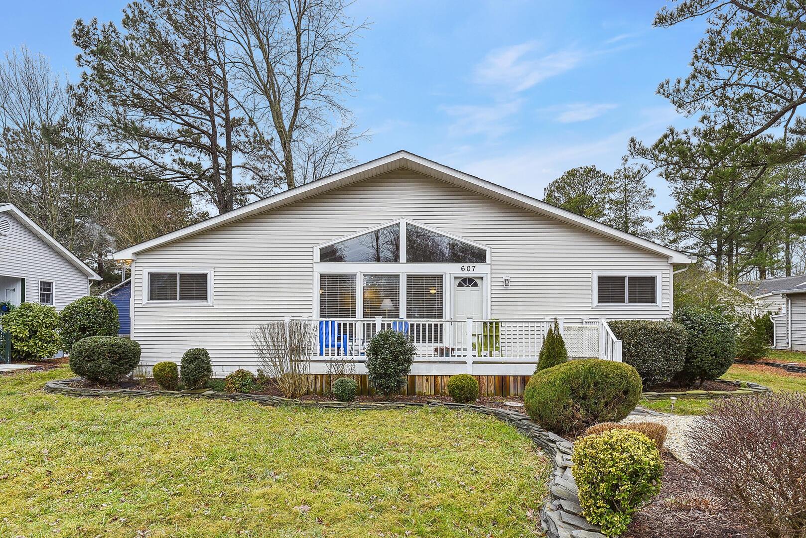 Group,607 Delaware Court,