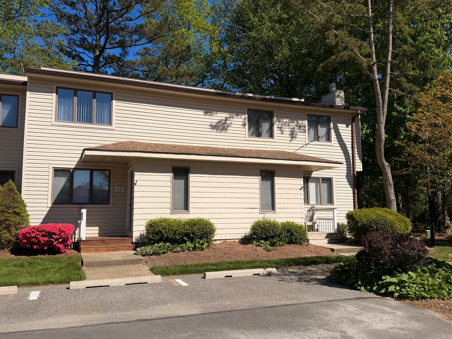 Exterior,Front Elevation,