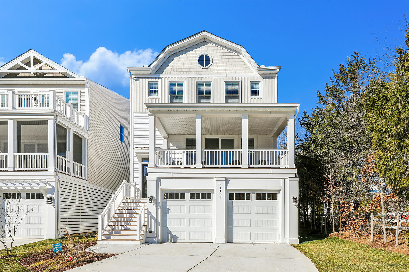 Exterior,Front Elevation,