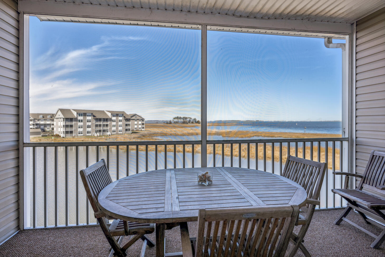 Main Level,Balcony,