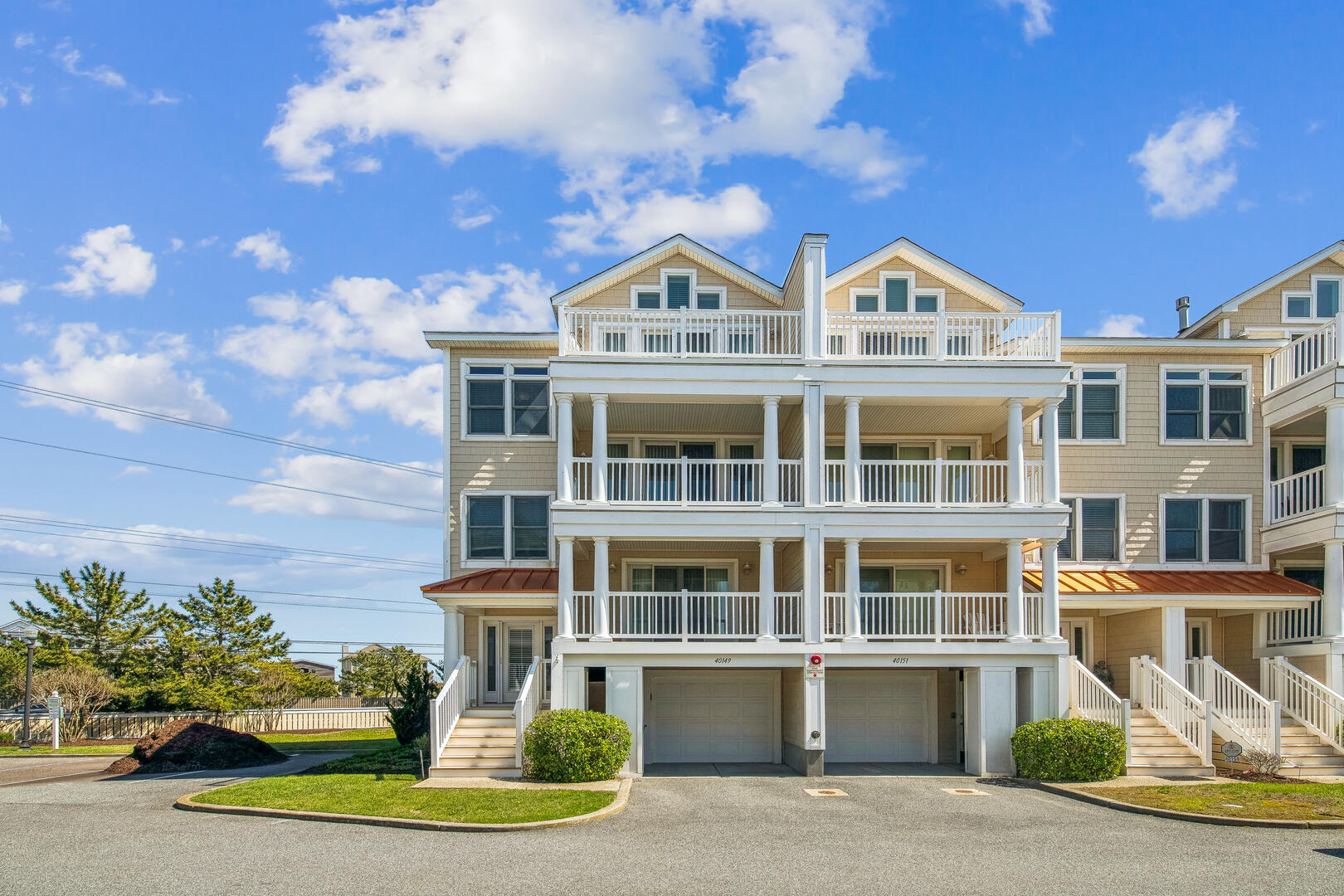 Exterior,Front Elevation,