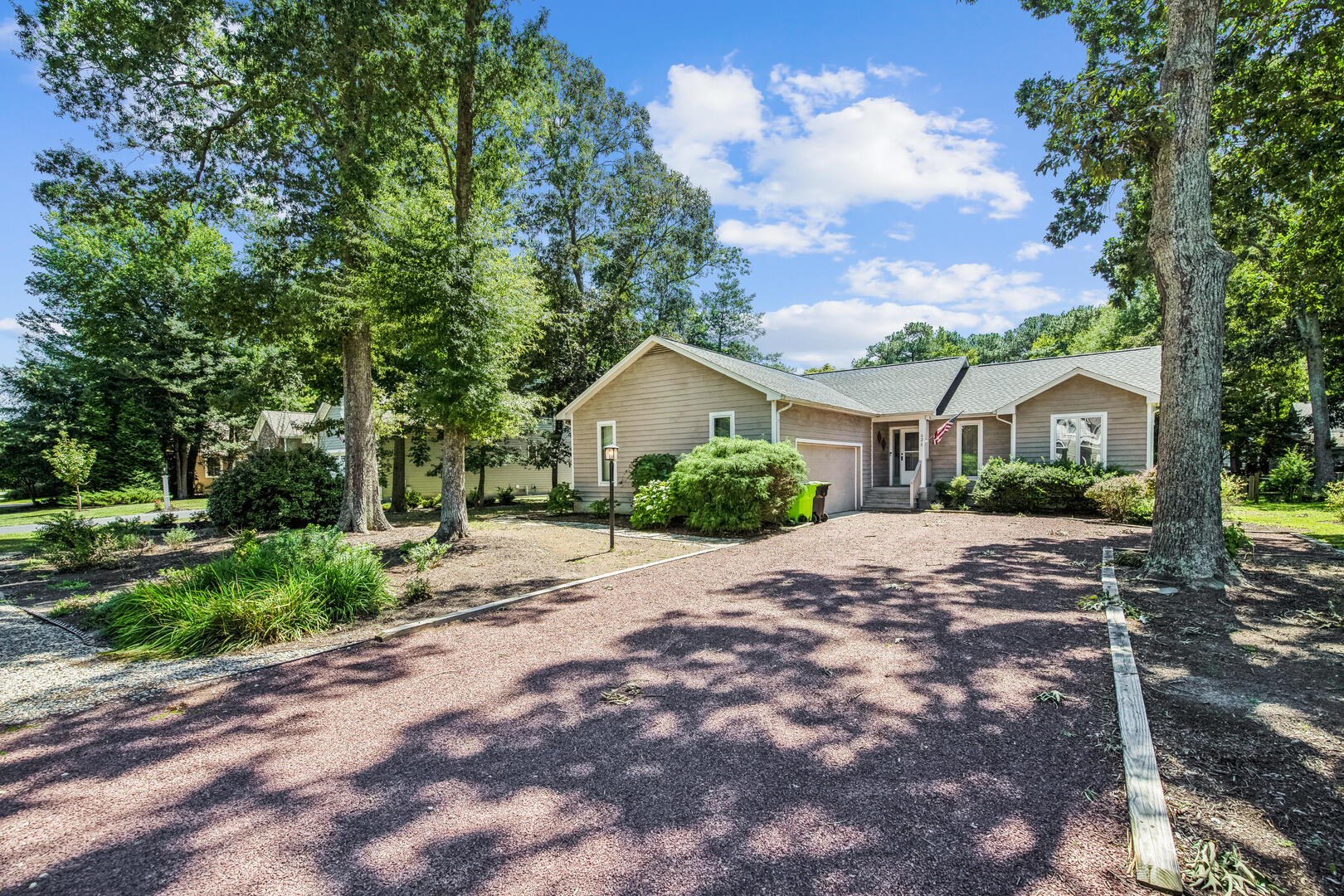 Exterior,Driveway,