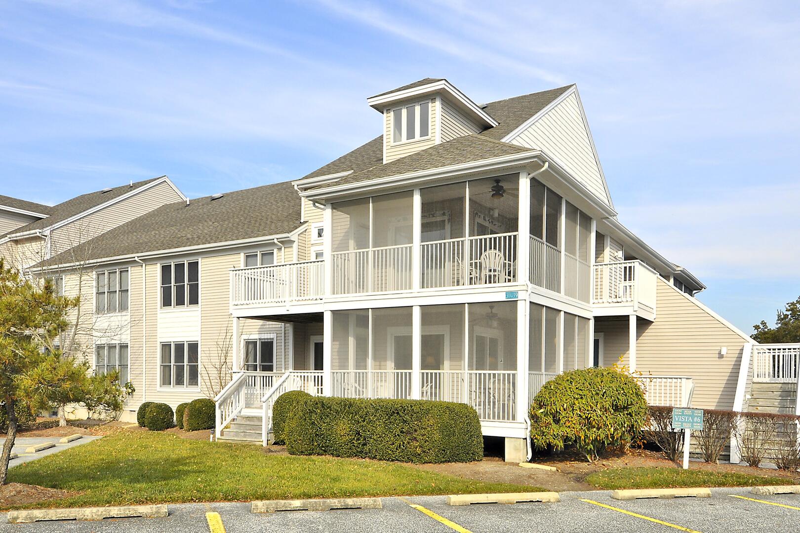 Exterior,Front Elevation,
