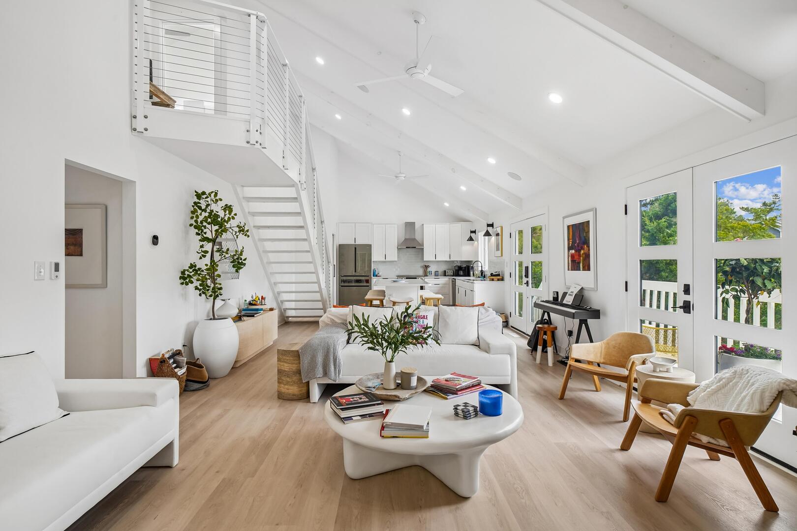 Group,Living Room,