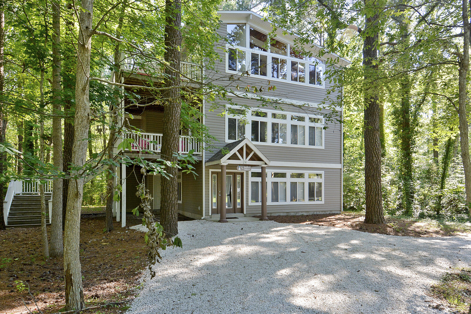 Exterior,Front Elevation,