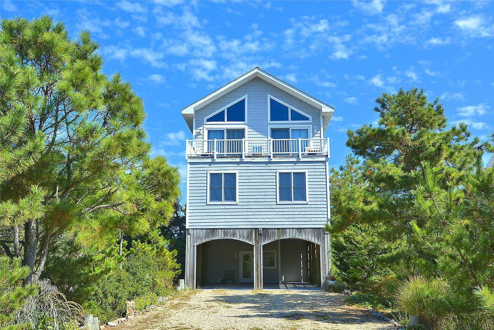 ,Front Elevation,