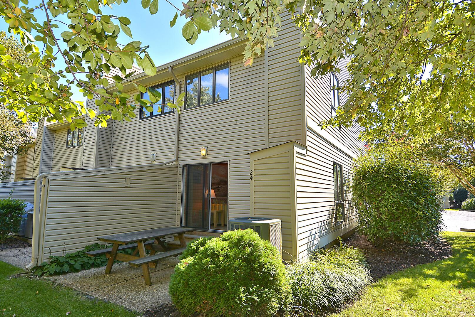 Exterior,Back Elevation,