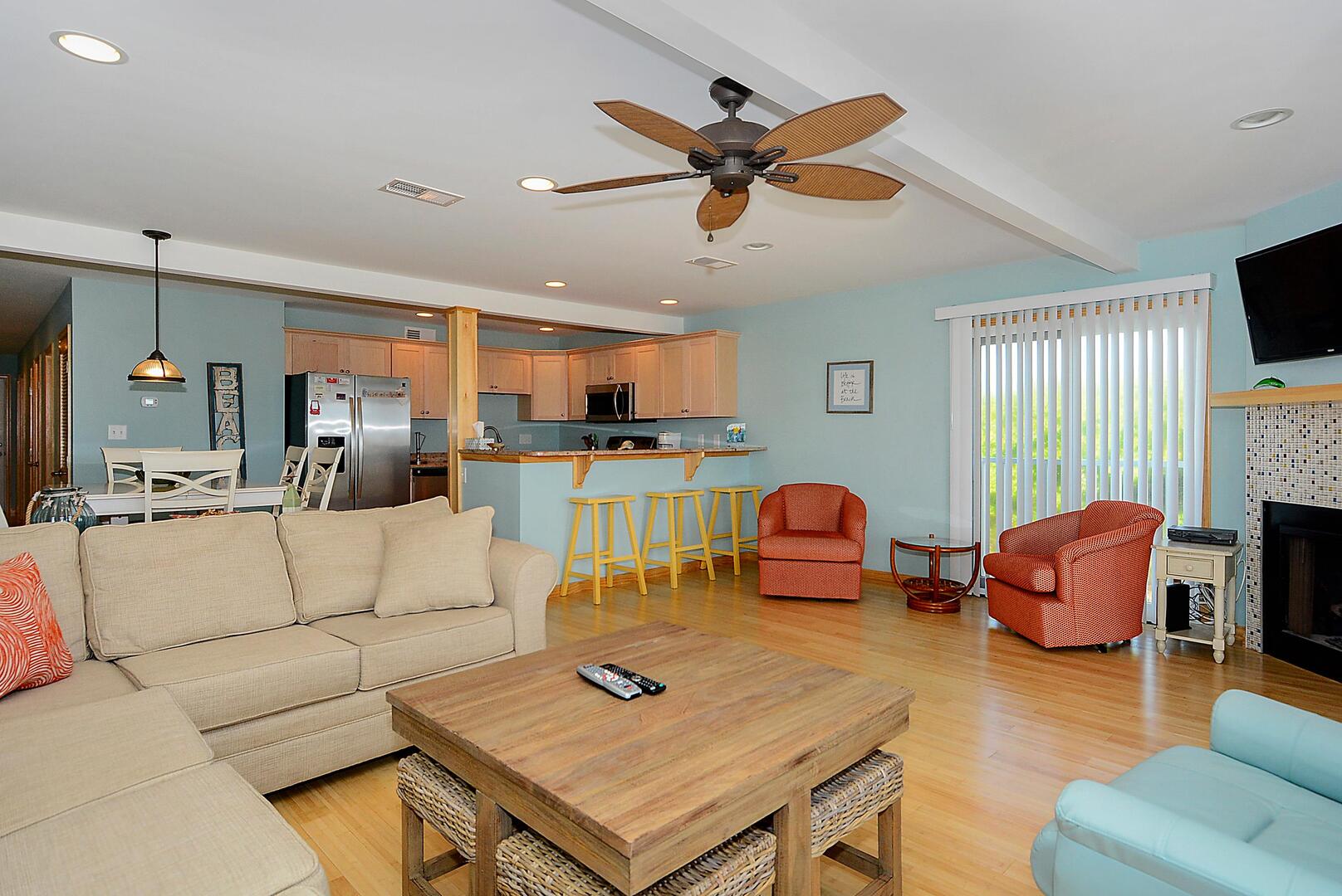 Group,Living Room,