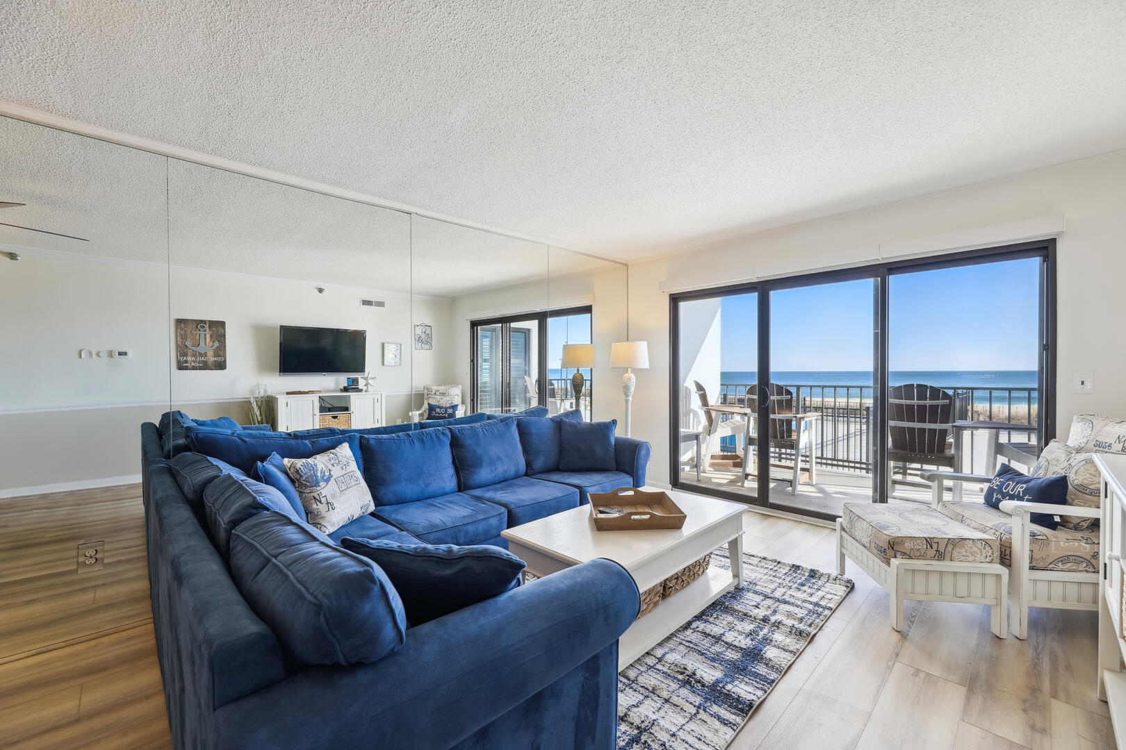 Floor Plan,Living Area,