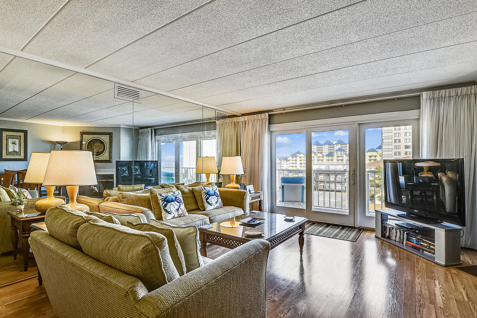 Floor Plan,Living Area,
