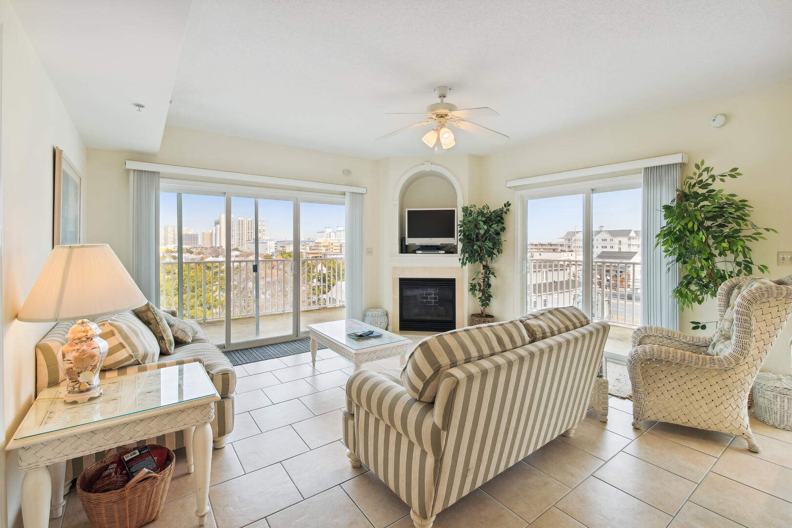 Floor Plan,Living Area,