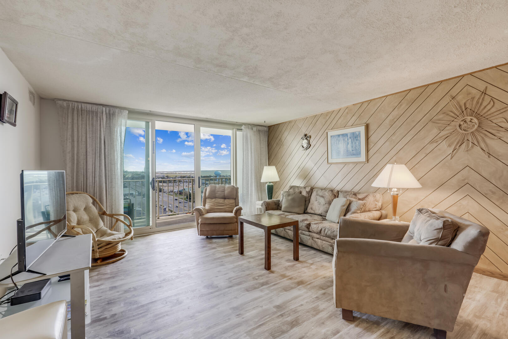 Floor Plan,Living Area,