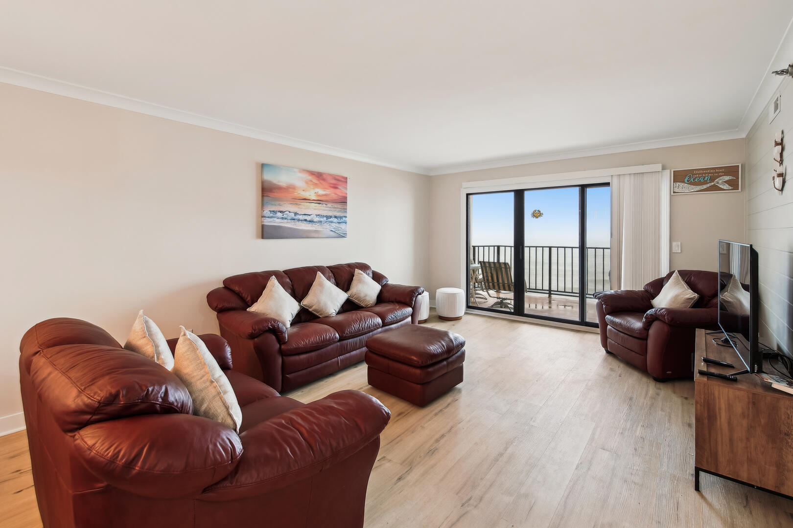 Floor Plan,Living Area,