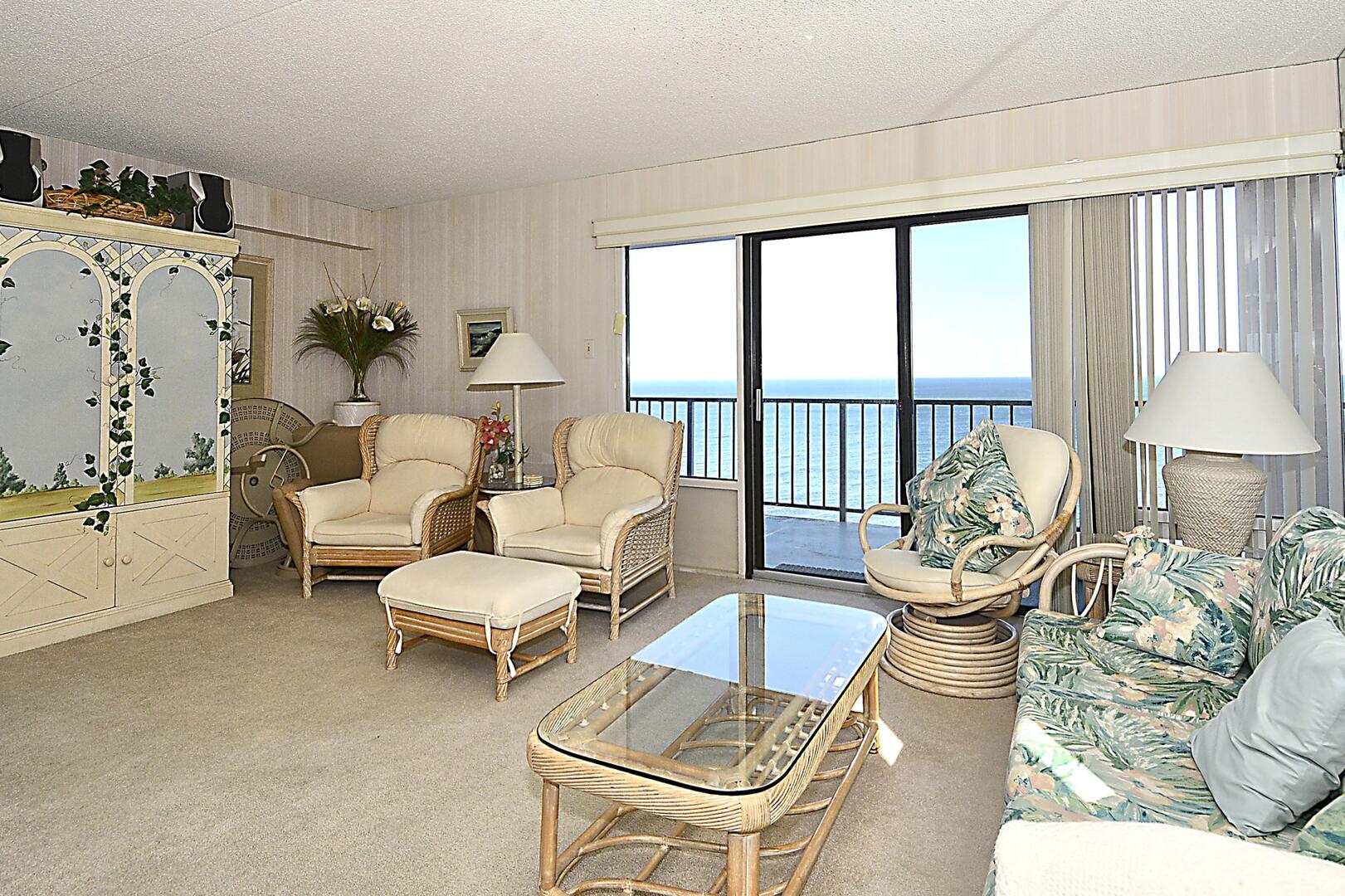Floor Plan,Living Area,