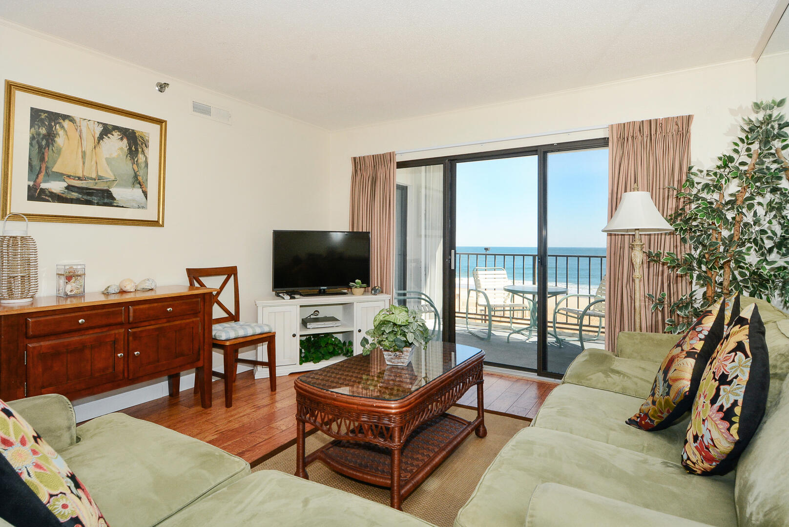 Floor Plan,Living Area,