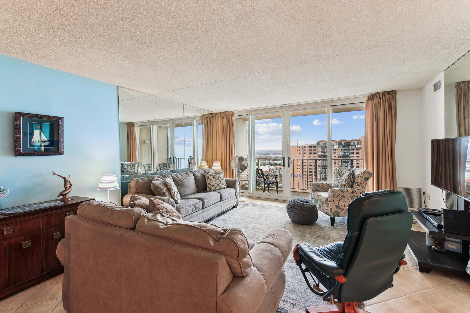 Floor Plan,Living Area,