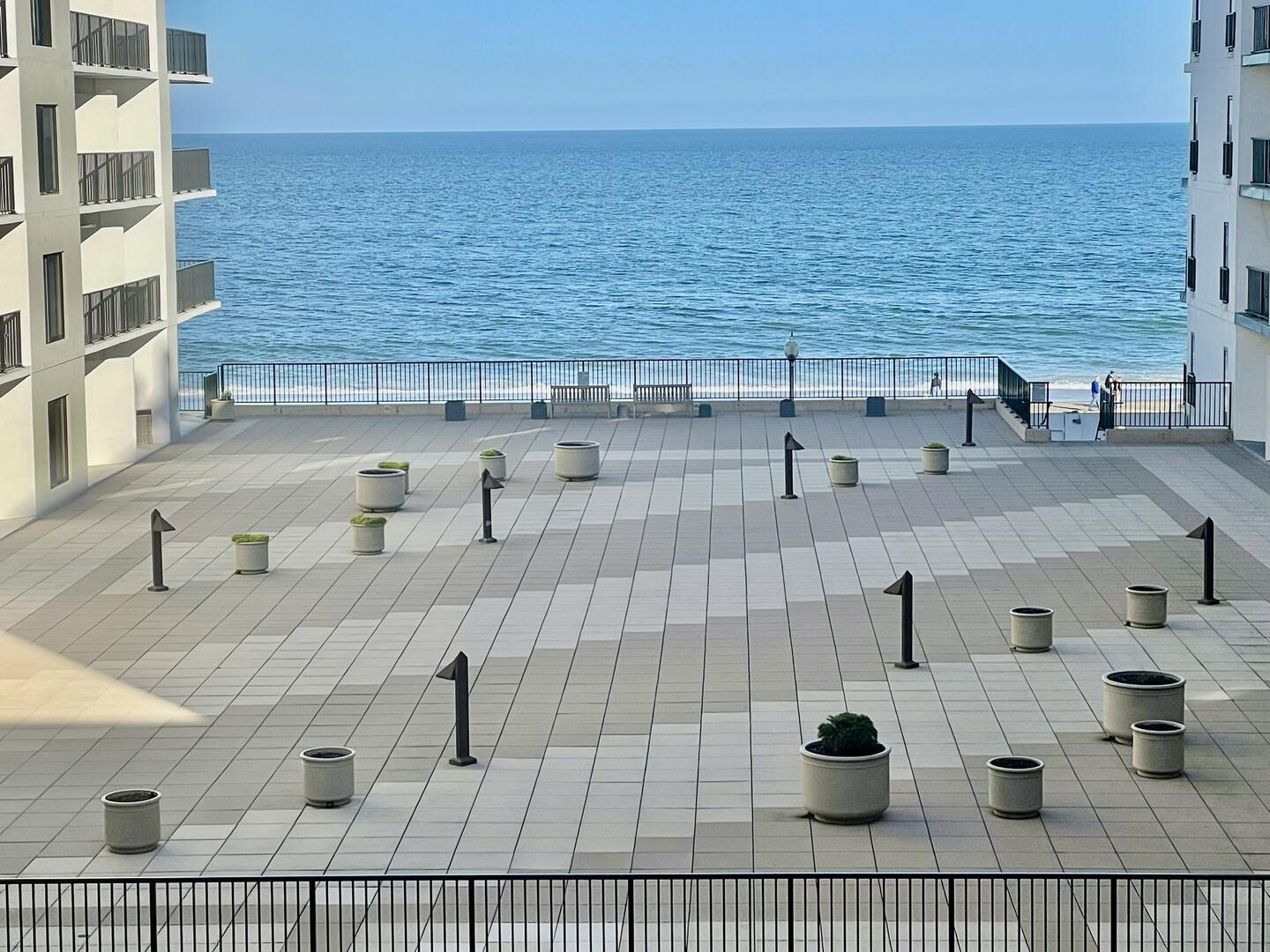 Long & Foster Vacation Rentals-Henlopen Unit 413-image-1