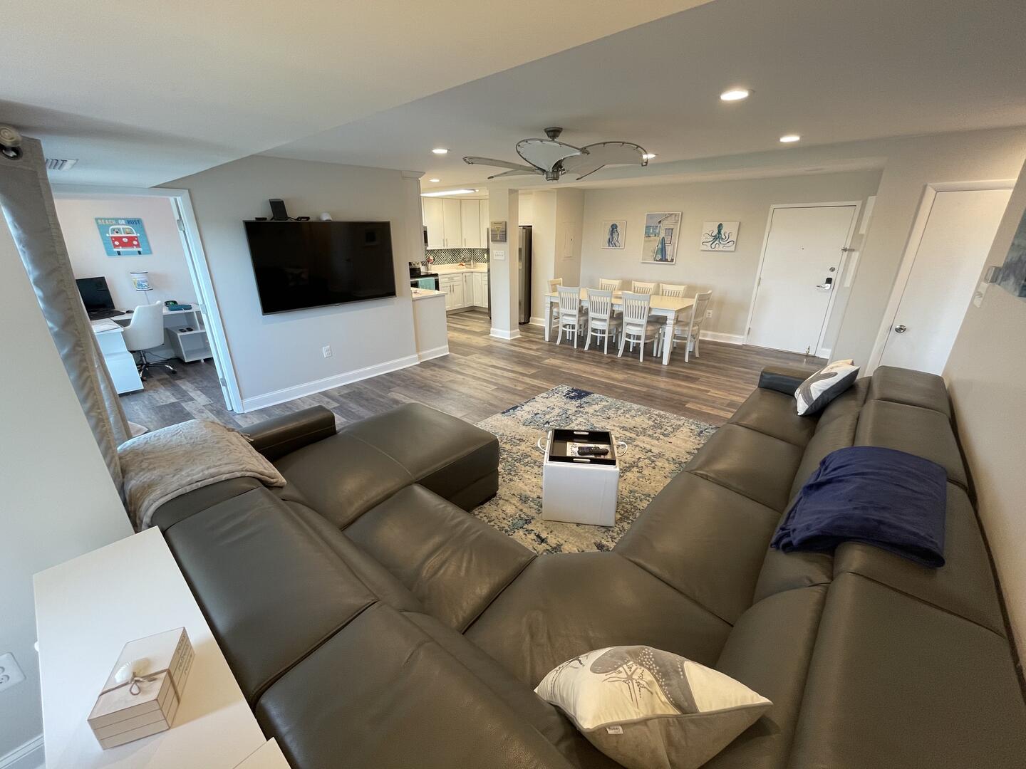 Long & Foster Vacation Rentals-Henlopen Unit 818-image-1