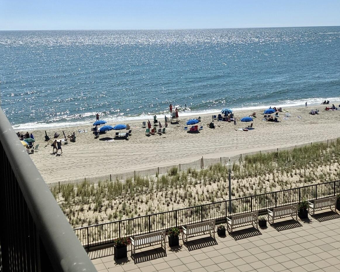 Long & Foster Vacation Rentals-Henlopen Unit 503-image-1