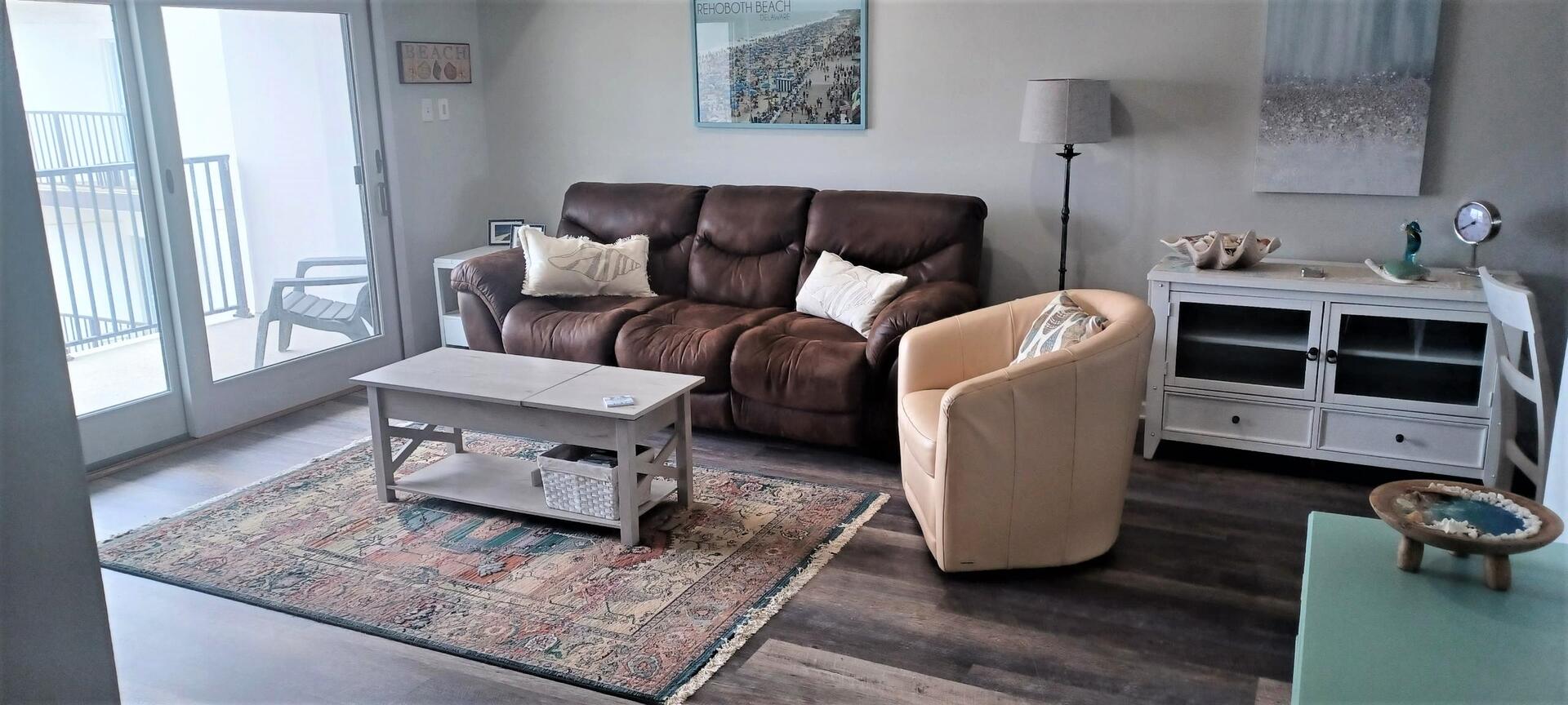 Long & Foster Vacation Rentals-Henlopen Unit 713-image-1