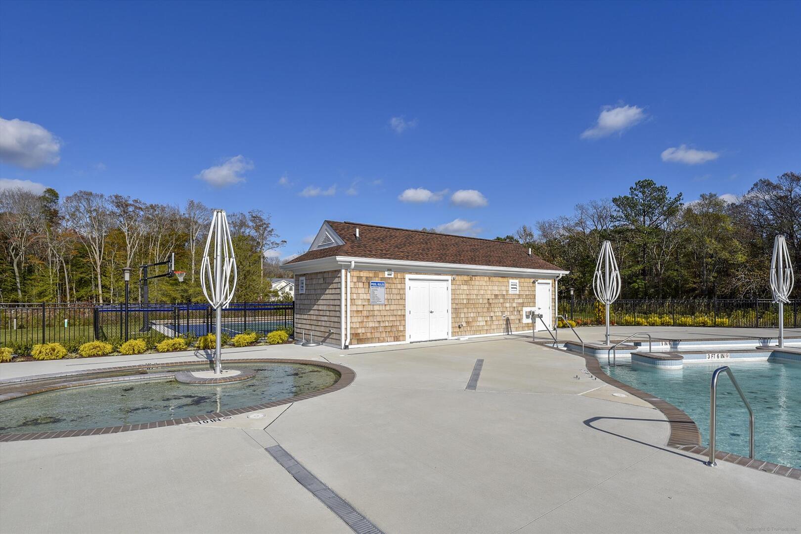 Ocean View Beach Club, 34320 Gooseberry Ave Ocean View, DE Long