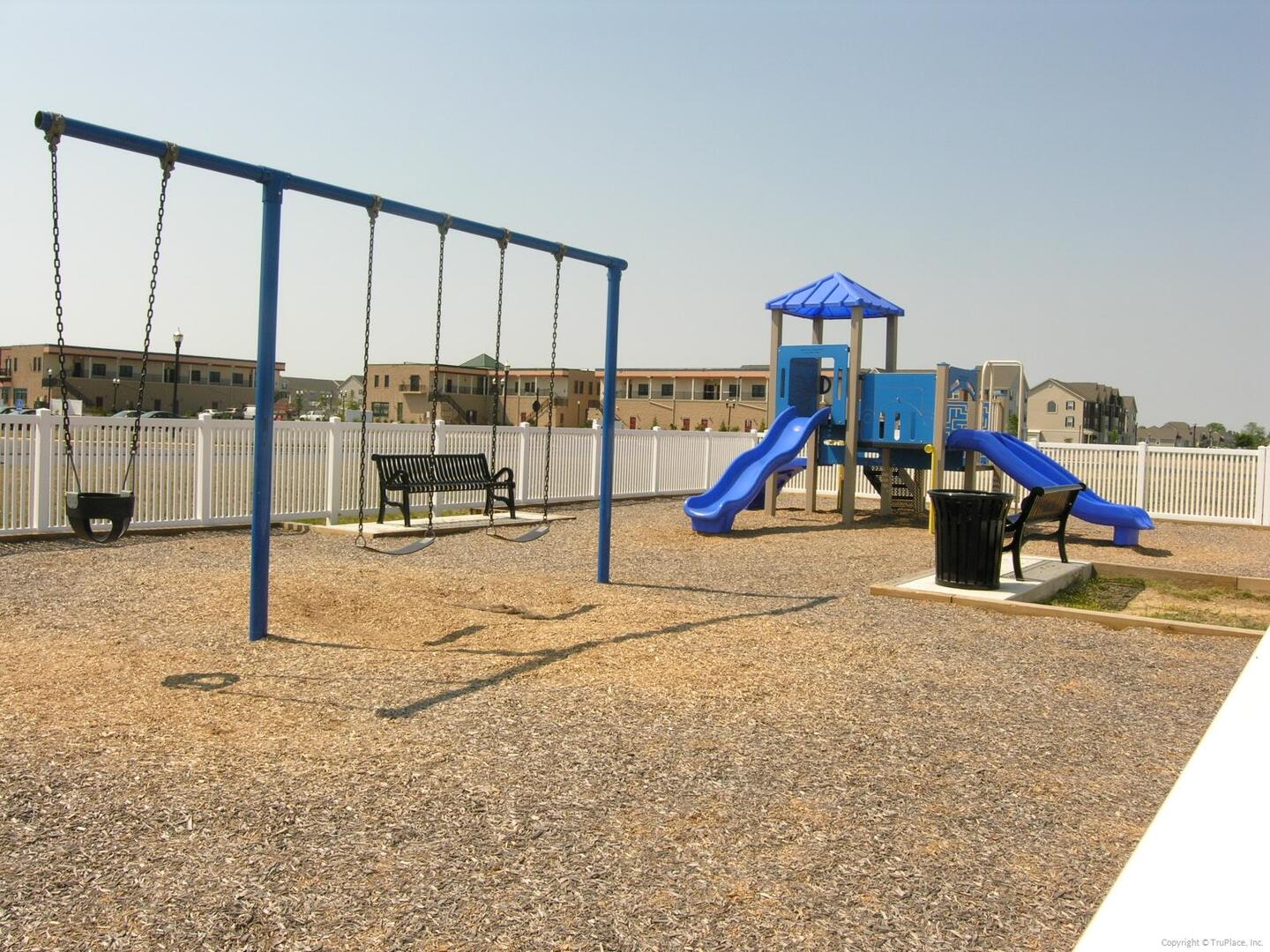 BEACHY VILLAGE Lewes, DE Long & Foster Vacation Rentals