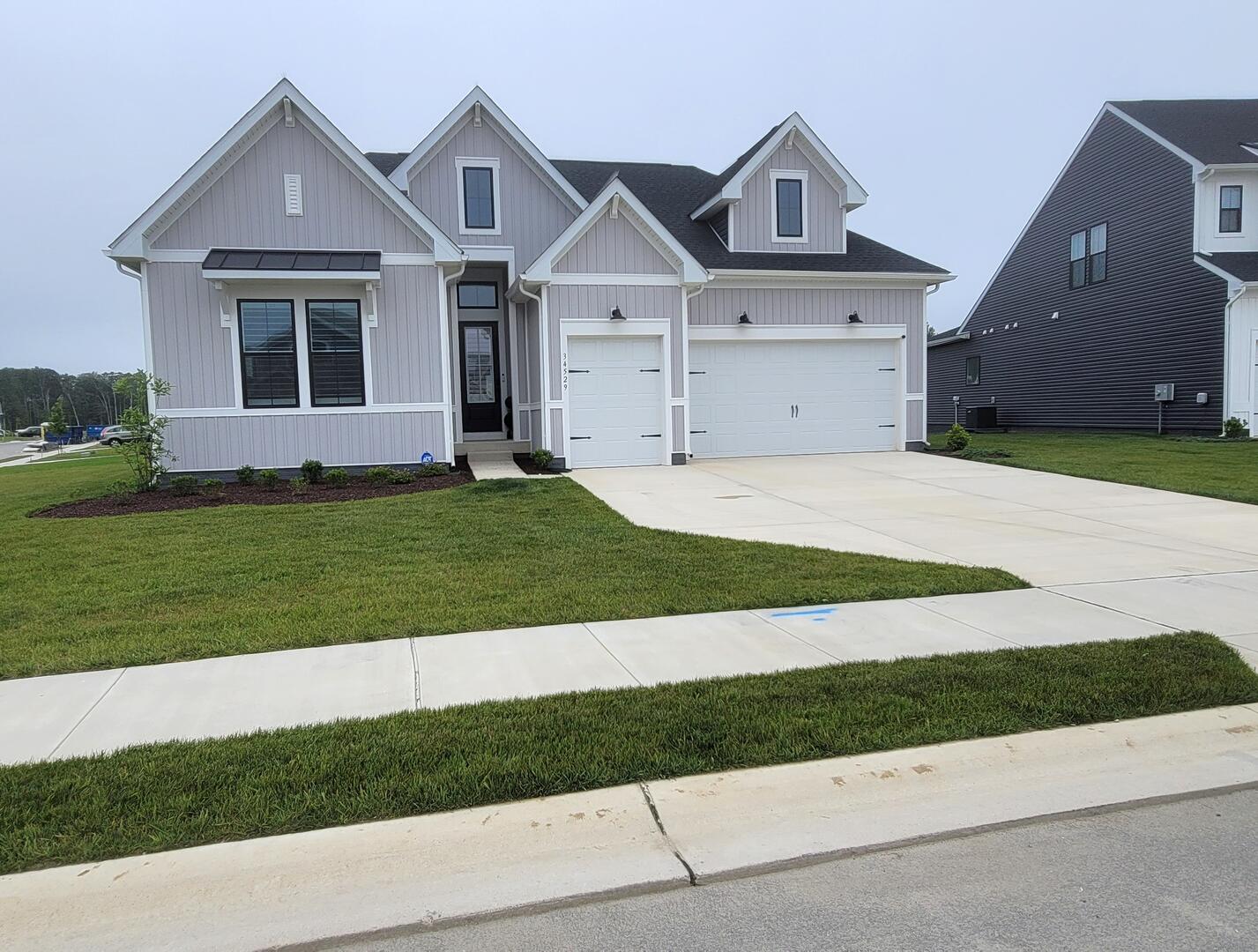 Long & Foster Vacation Rentals-SCENIC HARBOR WAY-image-1