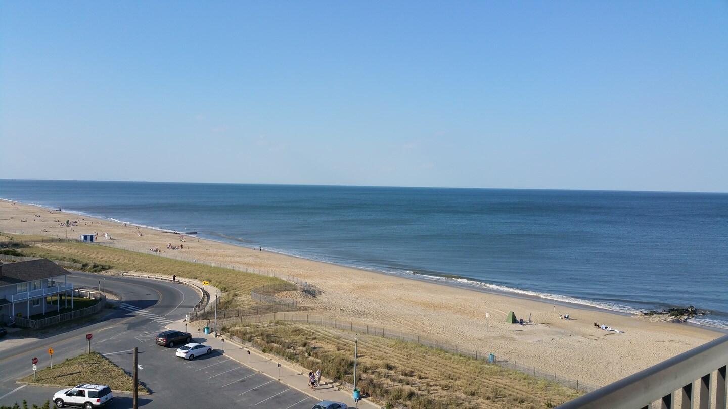 Long & Foster Vacation Rentals-Henlopen Unit 704-image-1