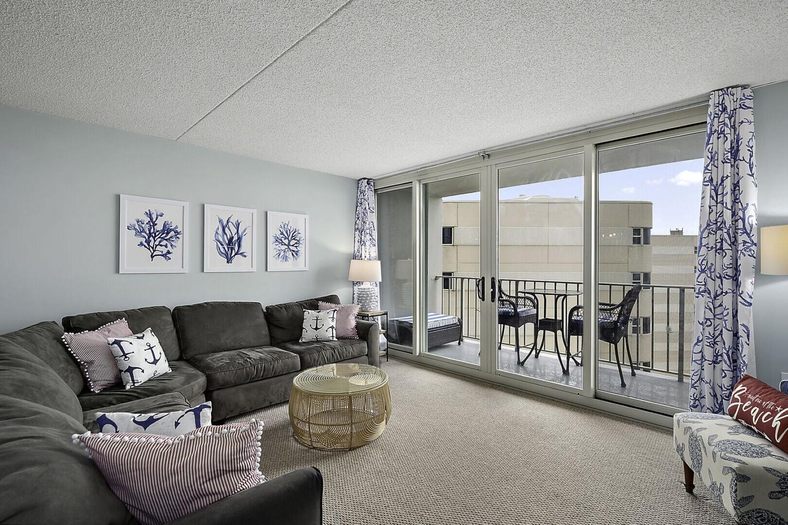 Long & Foster Vacation Rentals-Quay 2106-image-1