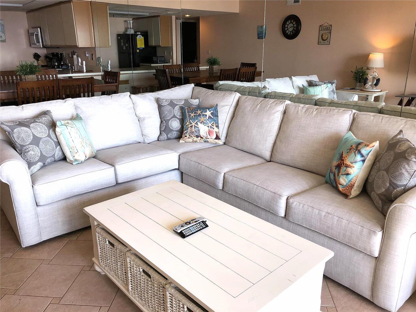 Long & Foster Vacation Rentals-Plaza 0502-image-1