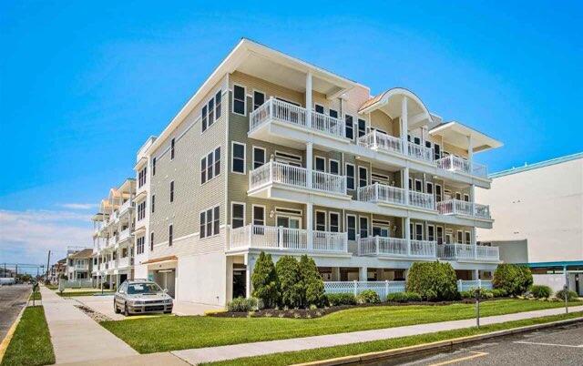407 E Palm Ave, #301 | Wildwood Crest, NJ | Long & Foster Vacation
