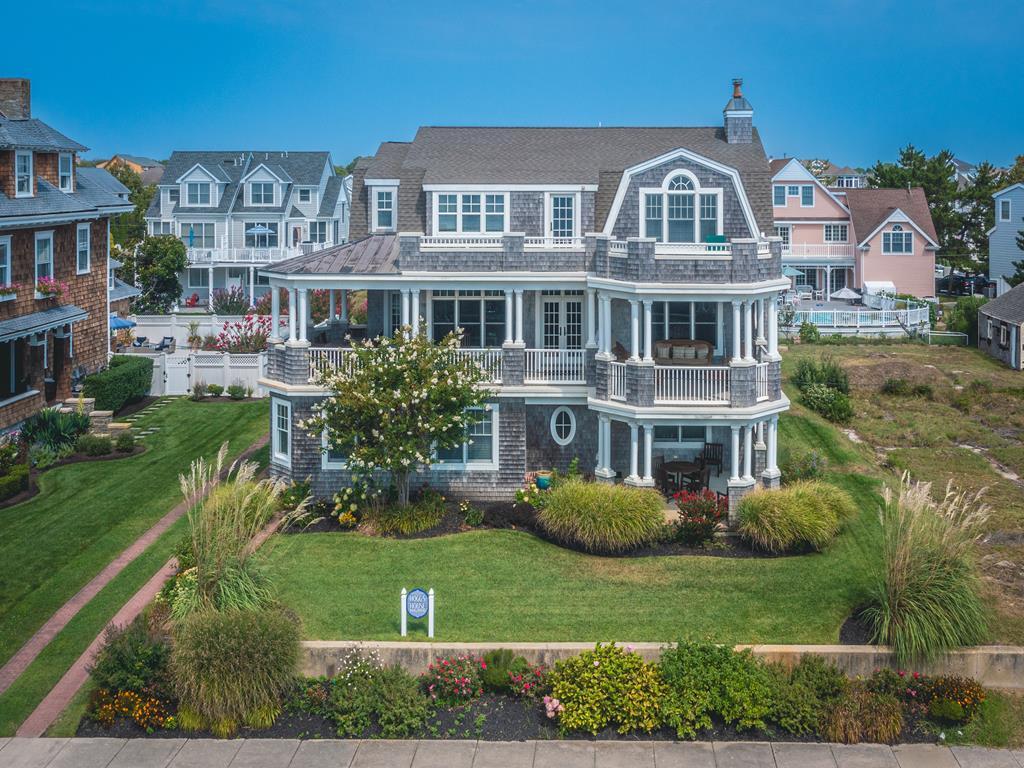 Long & Foster Vacation Rentals-1607 Beach Ave 2nd / 3rd floor-image-1