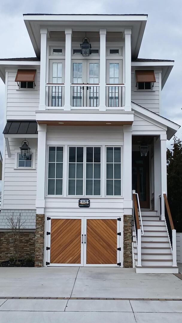 Long & Foster Vacation Rentals-434 104th Street-image-1