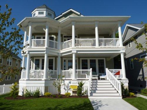 Long & Foster Vacation Rentals-857A St.Charles Place First Floor-image-1