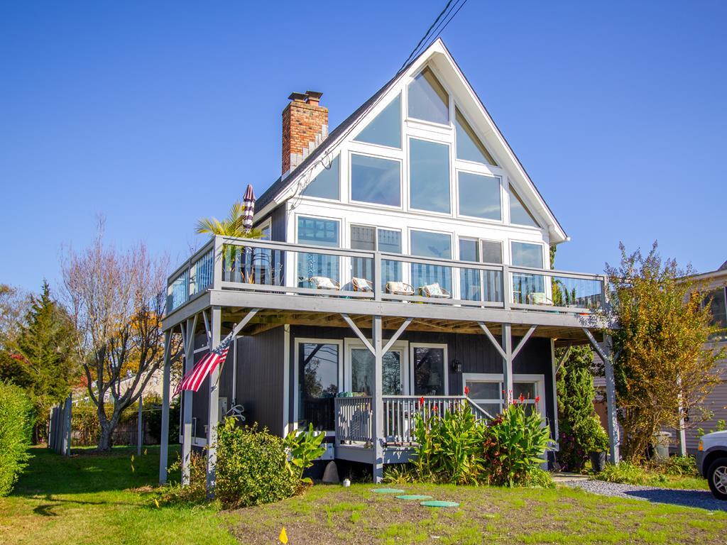 Long & Foster Vacation Rentals-437 Sunset Blvd. 2nd FL-image-1
