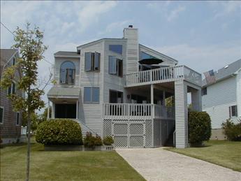 Long & Foster Vacation Rentals-1527 New Jersey-image-1