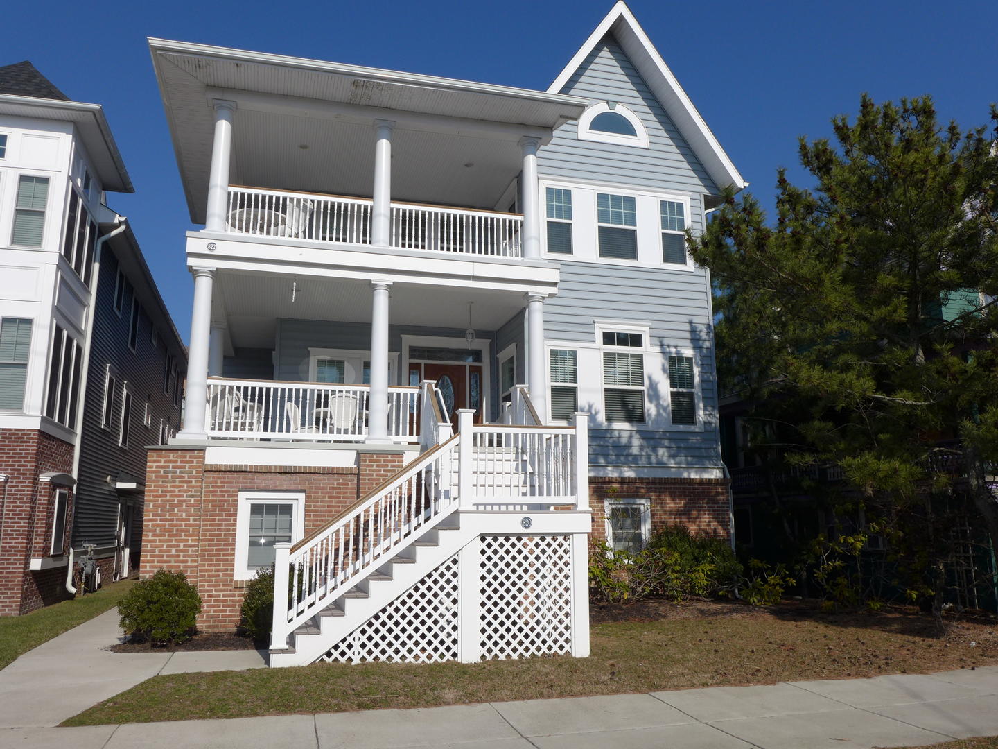 Long & Foster Vacation Rentals-820 Wesley Ave  1st Floor-image-1
