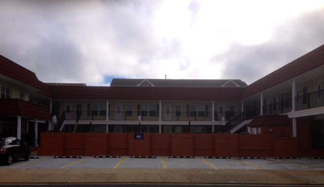 Long & Foster Vacation Rentals-1605 Ocean Avenue, #108-image-1